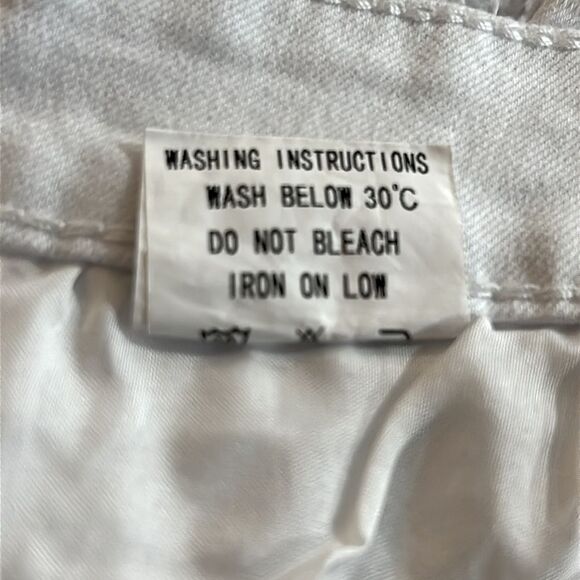 GAGELE White Denim Shorts High Waisted Stretch Jean Shorts Size 22 NWT Brand new - Picture 6 of 8